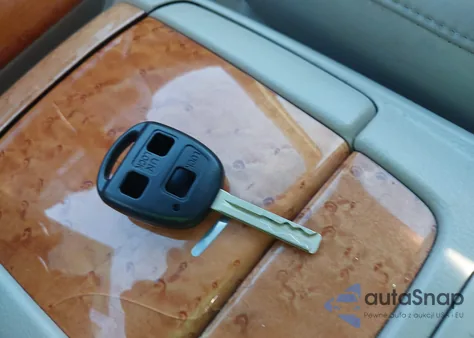 2004 Lexus Rx 330 from USA, damaged, VIN 2T2HA31UX4C019715